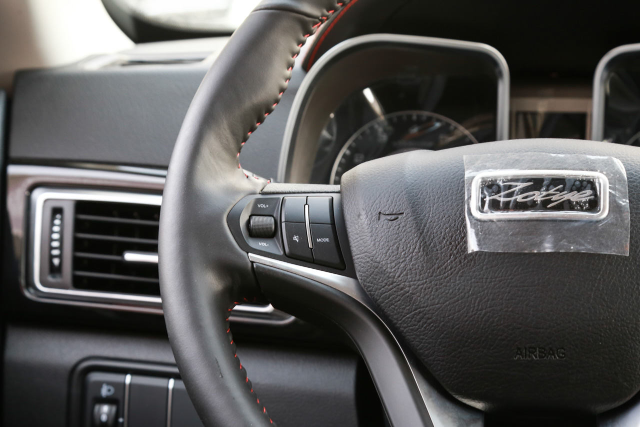 2016款大迈X5 1.5T手动豪华7座型 国五 萨丁白