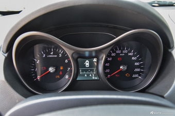 2017款海马S5强动力版1.6L手动舒适型