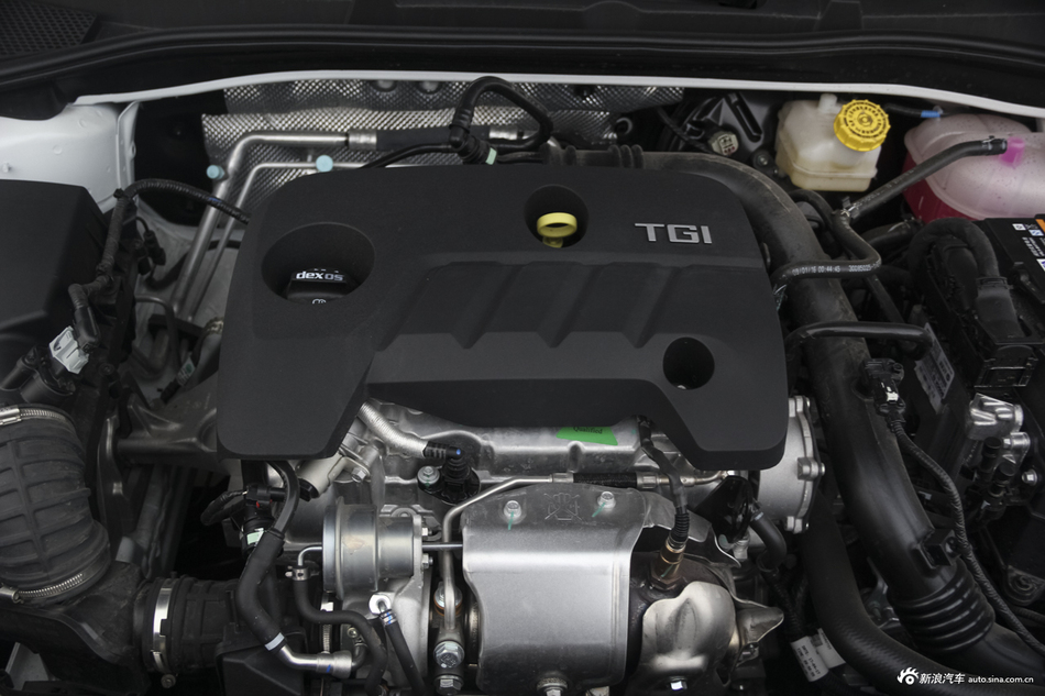 2017款荣威i6 1.0T自动互联网智享版16T