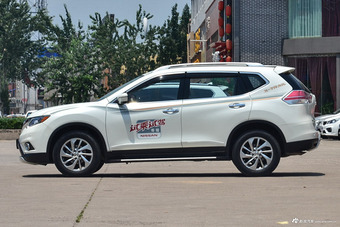 2014款奇骏2.5L自动XV NAVI四驱至尊版