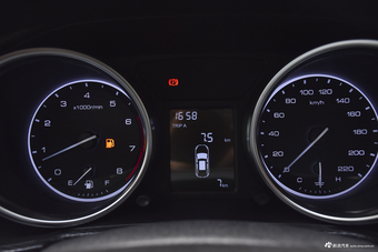 2017款众泰T300 1.5L手动豪华型