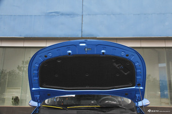 2017款宝骏310 1.5L自动豪华型