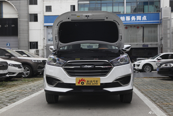2017款众泰T300 1.5L手动精英型 