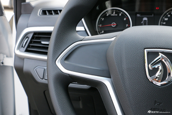 2018款宝骏530 1.8L自动精英型