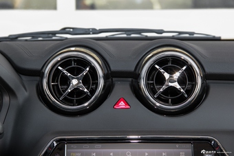 2016款东南DX3 1.5T自动尊贵型