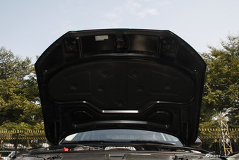 2016款奥迪A8L 3.0T自动45TFSI quattro时尚型