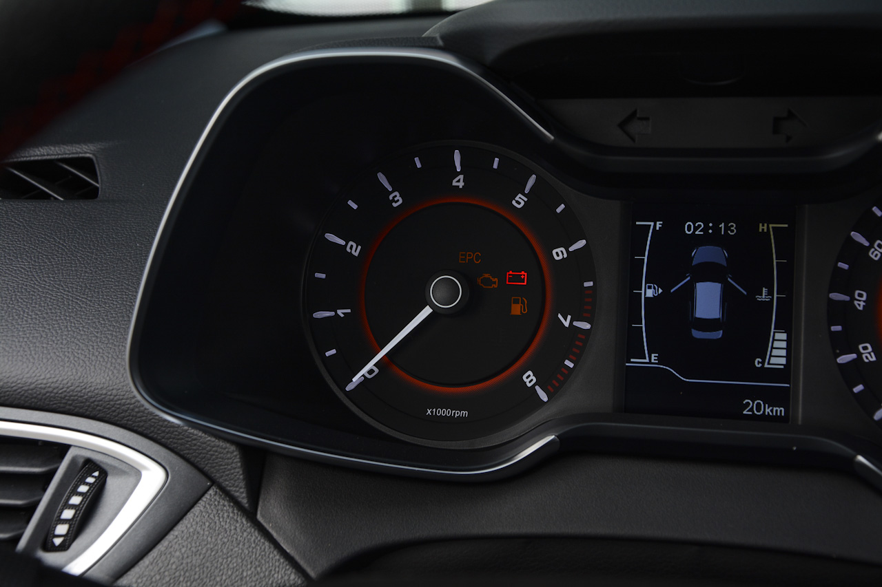 2017款艾瑞泽5 1.5L手动豪华版