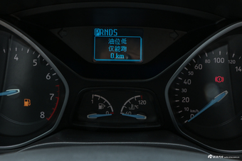 2018款福克斯三厢1.6L自动风尚型智行版