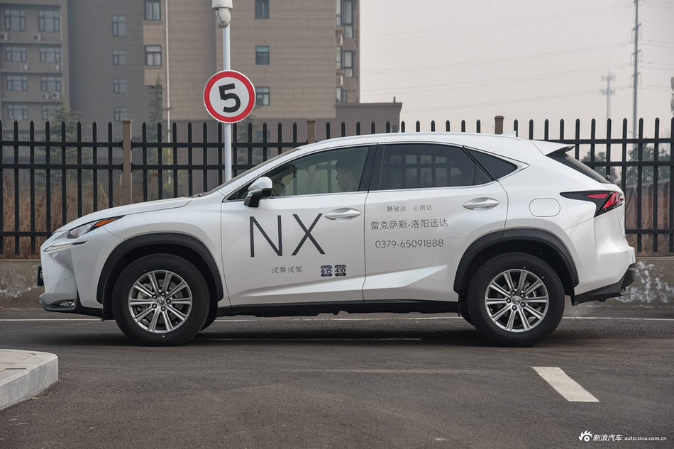雷克萨斯NX新能源新车34.32万起，买车还得看价格！