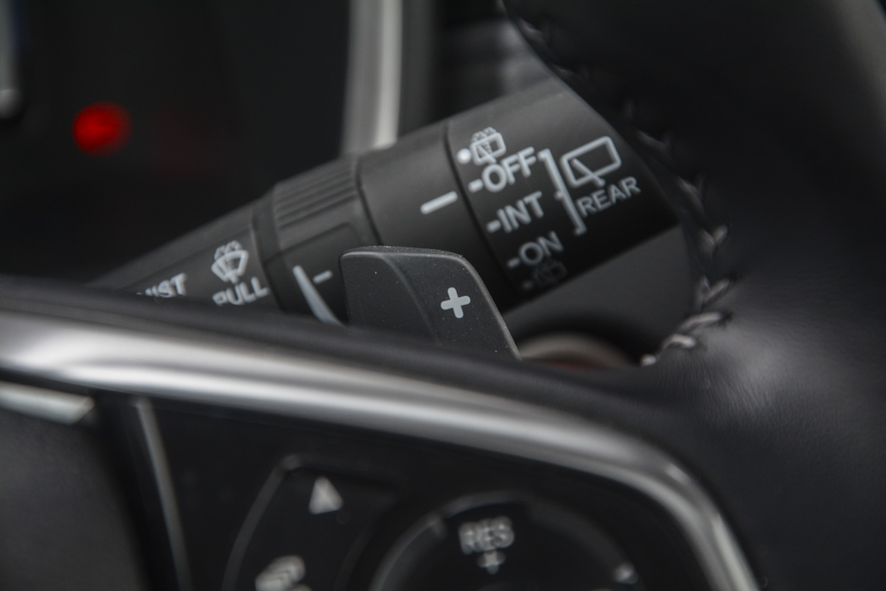 2017款CR-V混动 2.0L自动净致版