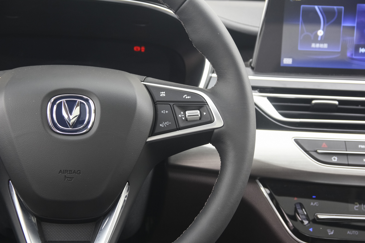 2018款睿骋CC1.5T自动智雅型