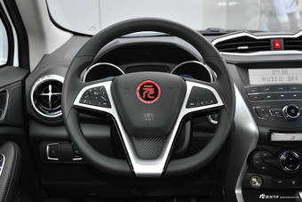 2017款比亚迪元1.5L自动酷炫时尚型