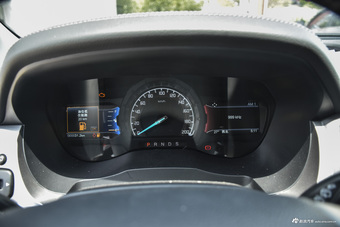 2016款撼路者2.0T自动两驱豪华版汽油