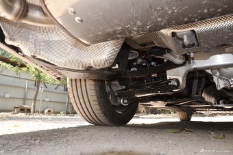 2018款宝马5系2.0T自动530Li尊享型豪华套装