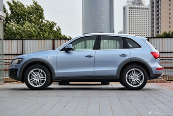 2017款奥迪Q5 Plus 2.0T自动40TFSI技术型