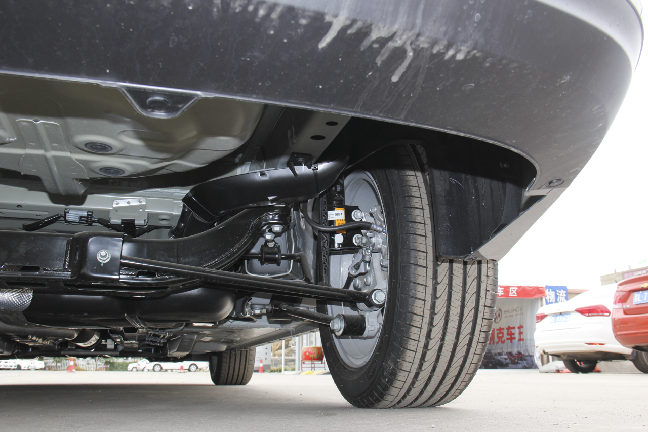 2018款英朗1.0T手动精英型15T