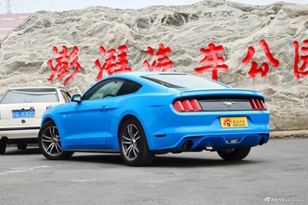 2017款野马2.3T自动性能版