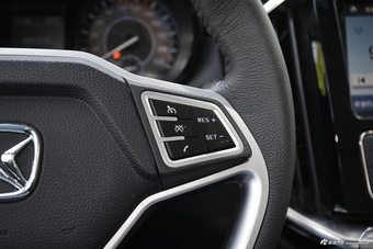 2016款驭胜S350 2.0T自动四驱汽油超豪华版5座