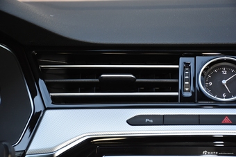 2019款迈腾2.0T自动330TSI DSG领先型