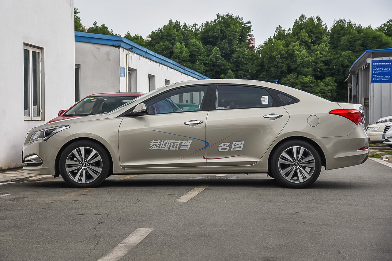 2016款名图1.8L自动DLX尊贵型