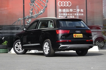 2018款奥迪Q7 2.0T自动40TFSI舒适型