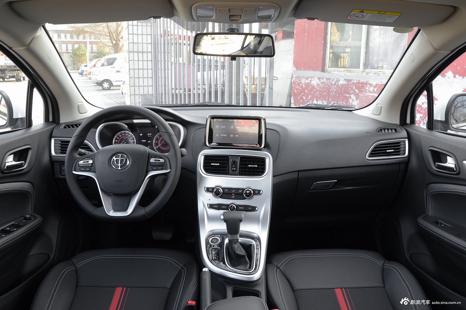 2017款中华H3 1.5L自动豪华型