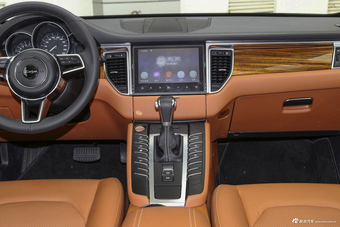 2017款众泰SR9 2.0T自动极致之光版