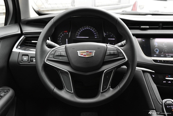 2017款XT5 2.0T自动25T周年庆版豪华型