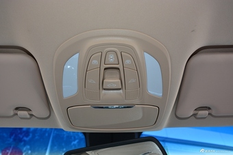 2017款宝骏560 1.5T DCT旗舰型