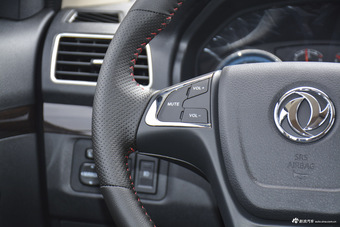 2016款风光370 1.5L手动豪华型7座