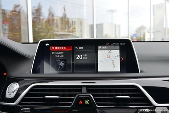 2018款宝马7系740Li 3.0T自动尊享型M运动套装xDrive黑焰版