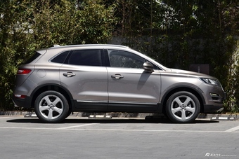 2018款林肯MKC 2.0T自动两驱尊享版