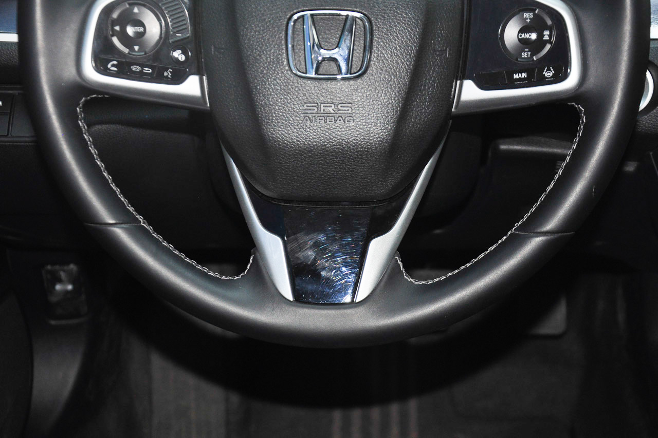 2016款思域1.5T自动220TURBO尊耀版