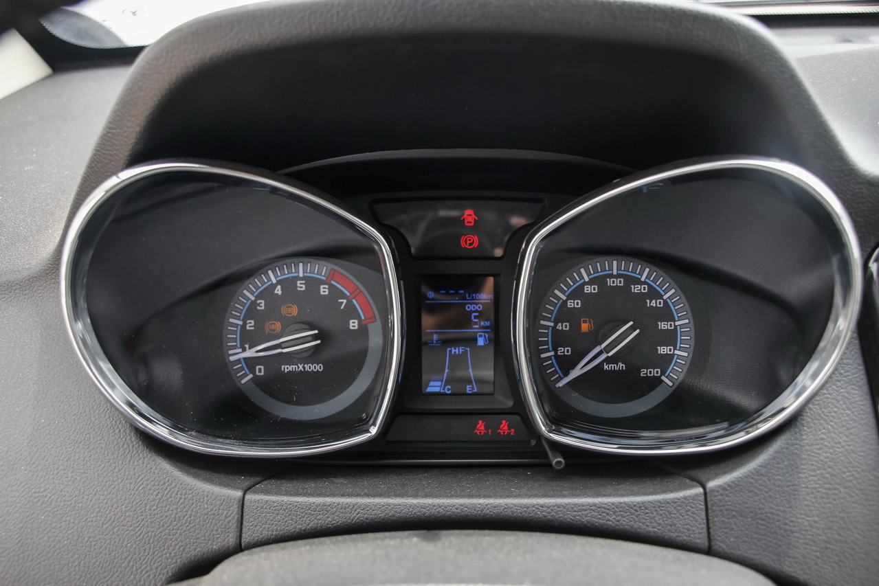 2016款英致G3 1.5L手动精英版