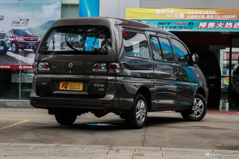 2017款菱智M3L 1.6L手动7座舒适型