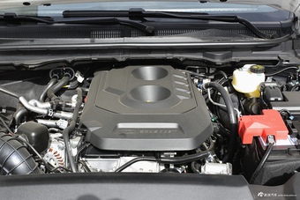 2017款撼路者2.0T自动四驱豪华版汽油5座