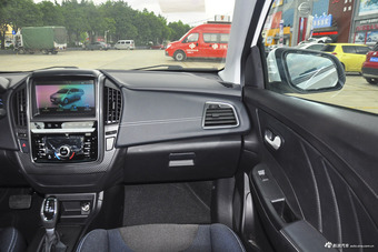 2016款锐3 1.6L自动智享型