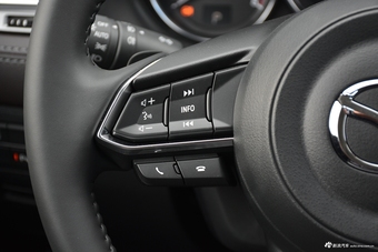 2018款阿特兹2.0L自动蓝天尊贵版