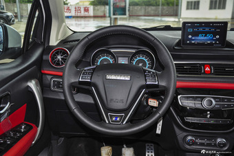 2016款哈弗H1 1.5L手动舒适型蓝标改款 钛白