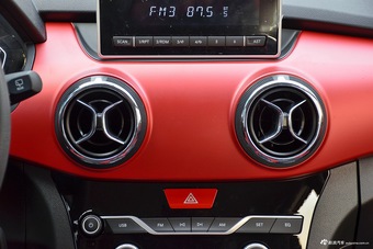 2015款北汽绅宝X25 1.5L手动标准型