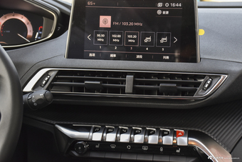 2017款标致5008 1.8T自动380THP无界版7座