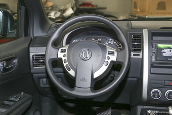 2016款风度MX6 2.0L自动四驱梦想版