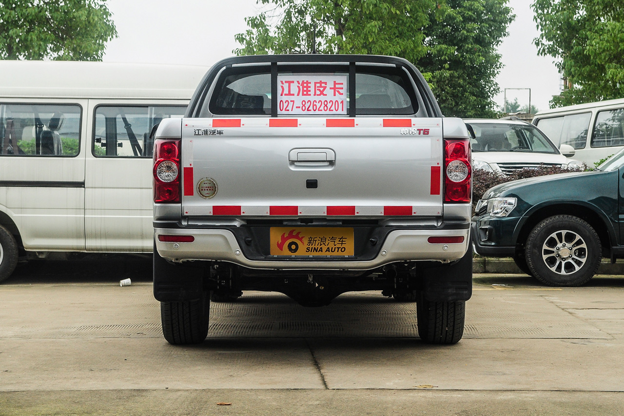 2016款 帅铃T6 2.0T柴油旗舰型D19TCID7