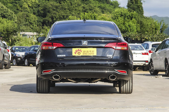 2016款众泰Z700 1.8T自动DCT典雅型