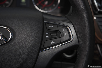 2016款上汽大通G10 2.0T自动豪华行政版