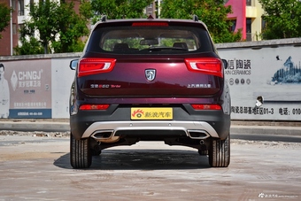 2017款宝骏560 1.5T DCT旗舰型7座