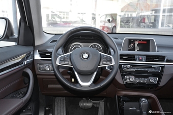 2018款宝马X1新能源 xDrive25Le