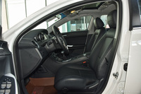 2014款荣威550S 1.8L自动智选版 温莎白