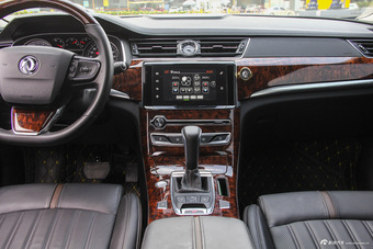 2016款东风A9 1.8T自动尊贵型