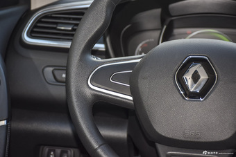 2016款科雷嘉2.0L自动两驱舒适版